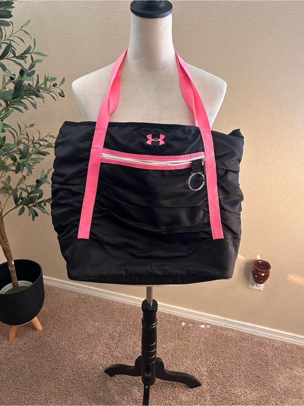 Under Armour Black Tote Bag or Gym Bag with Pink Straps and Accents